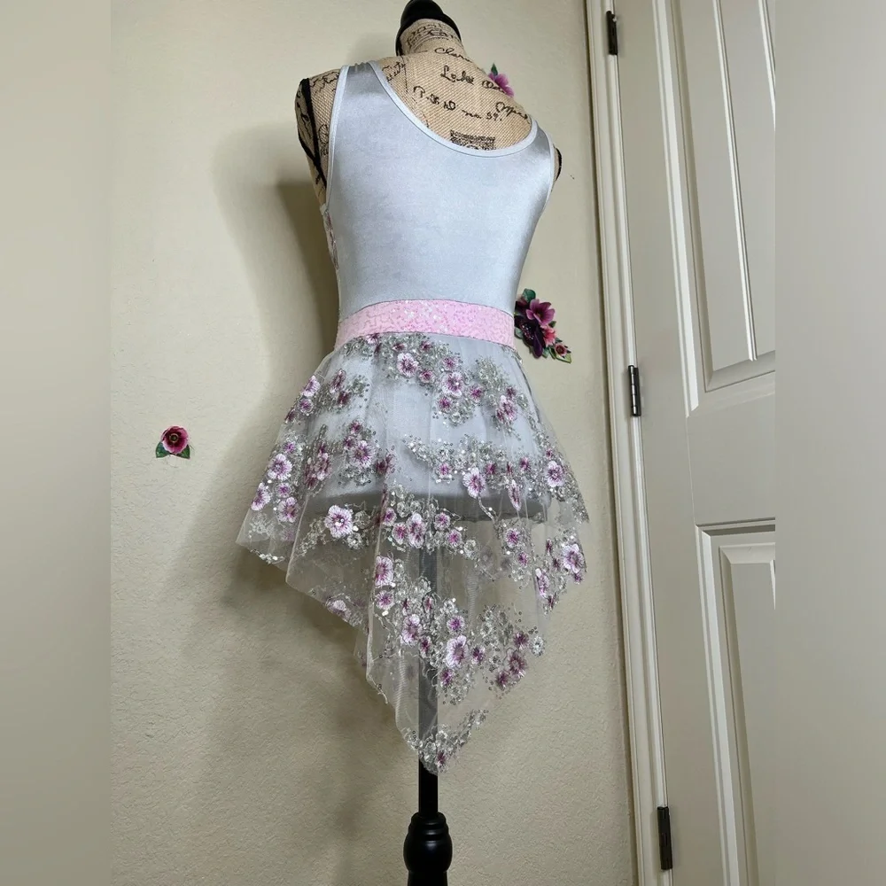 Curtain Call Silver/Gray with Floral Embroidery with Sheer Overskirt Sz Child L